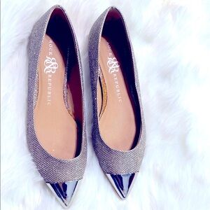 Rock & Republic NEW 💃🏻 Women's Silver Flats